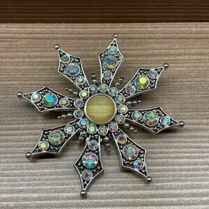 Kenneth Cole Brooch Retired KC Rhinestones Sparkling Snowflake Brooch